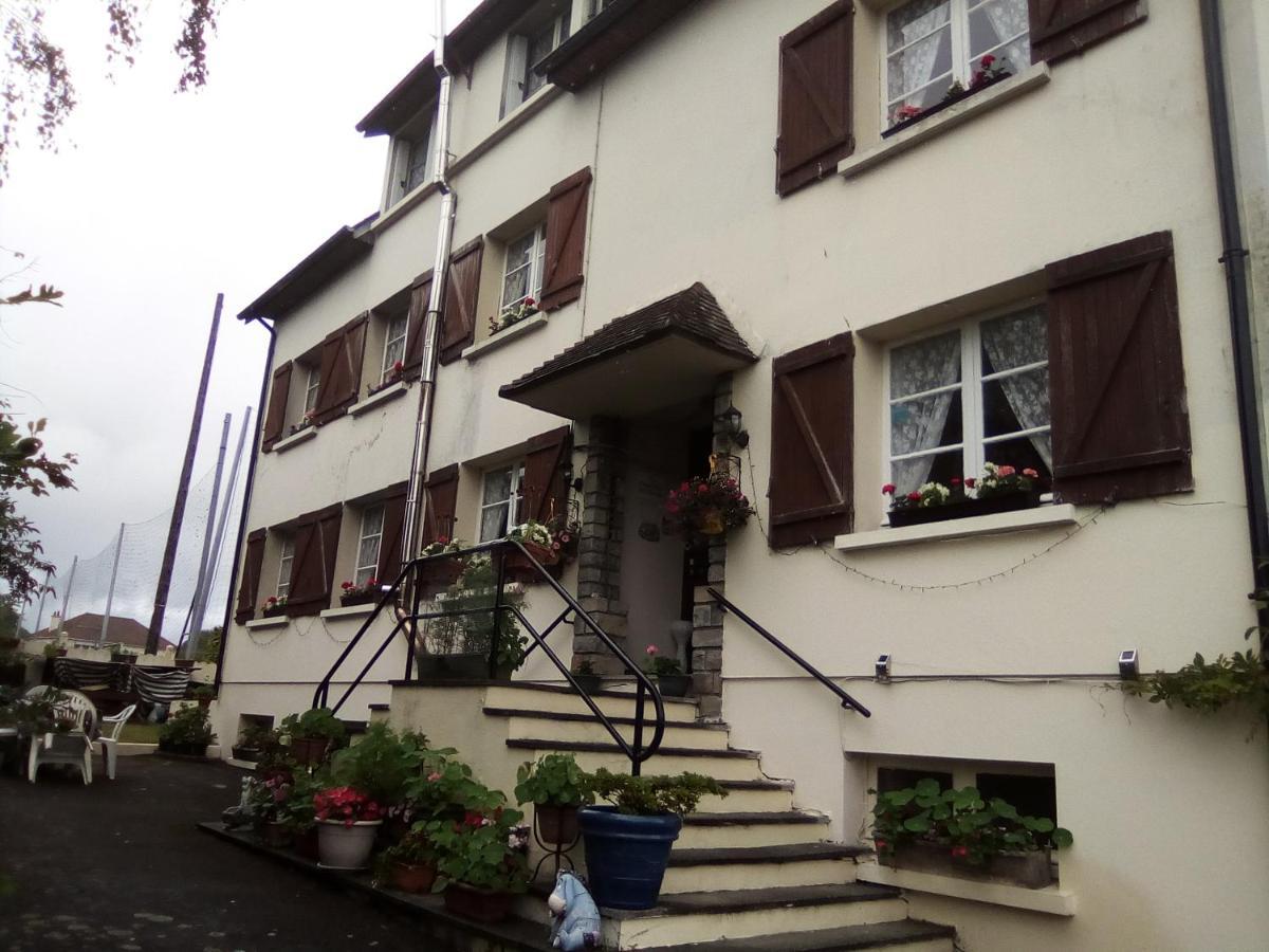 Lenard Charles Bed & Breakfast Juvigny-Val-d'Andaine Exteriör bild