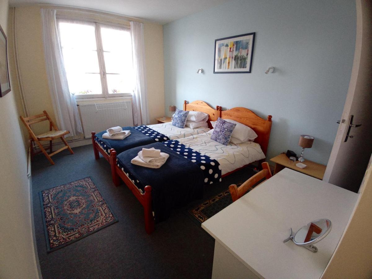 Lenard Charles Bed & Breakfast Juvigny-Val-d'Andaine Exteriör bild