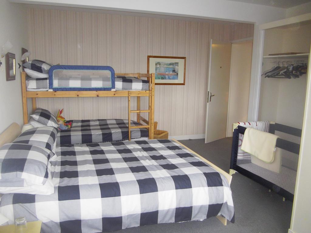 Lenard Charles Bed & Breakfast Juvigny-Val-d'Andaine Rum bild